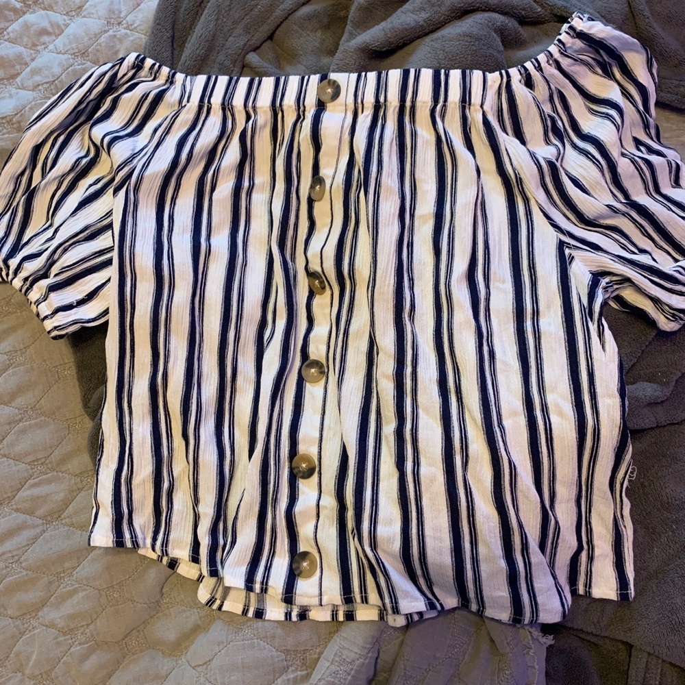 Rue 21 Off the shoulder Top